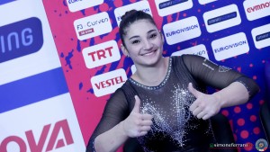 esposito manila ita ph simone ferraro 74 sfa00808